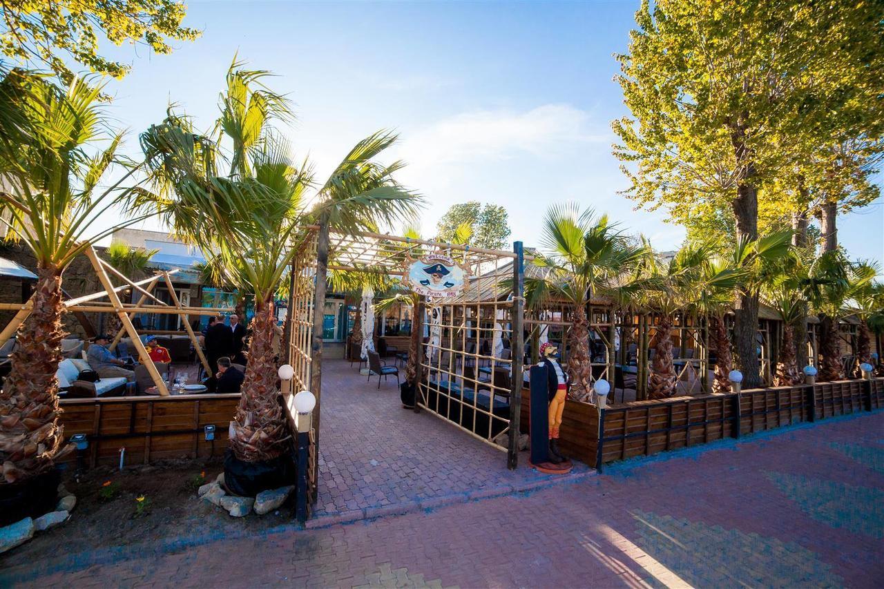 Pirates 3* Mamaia