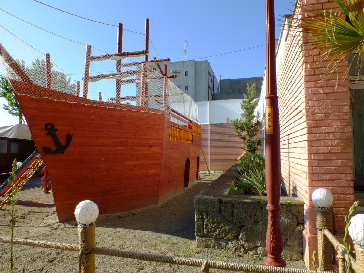 Hotel Pirates 3*